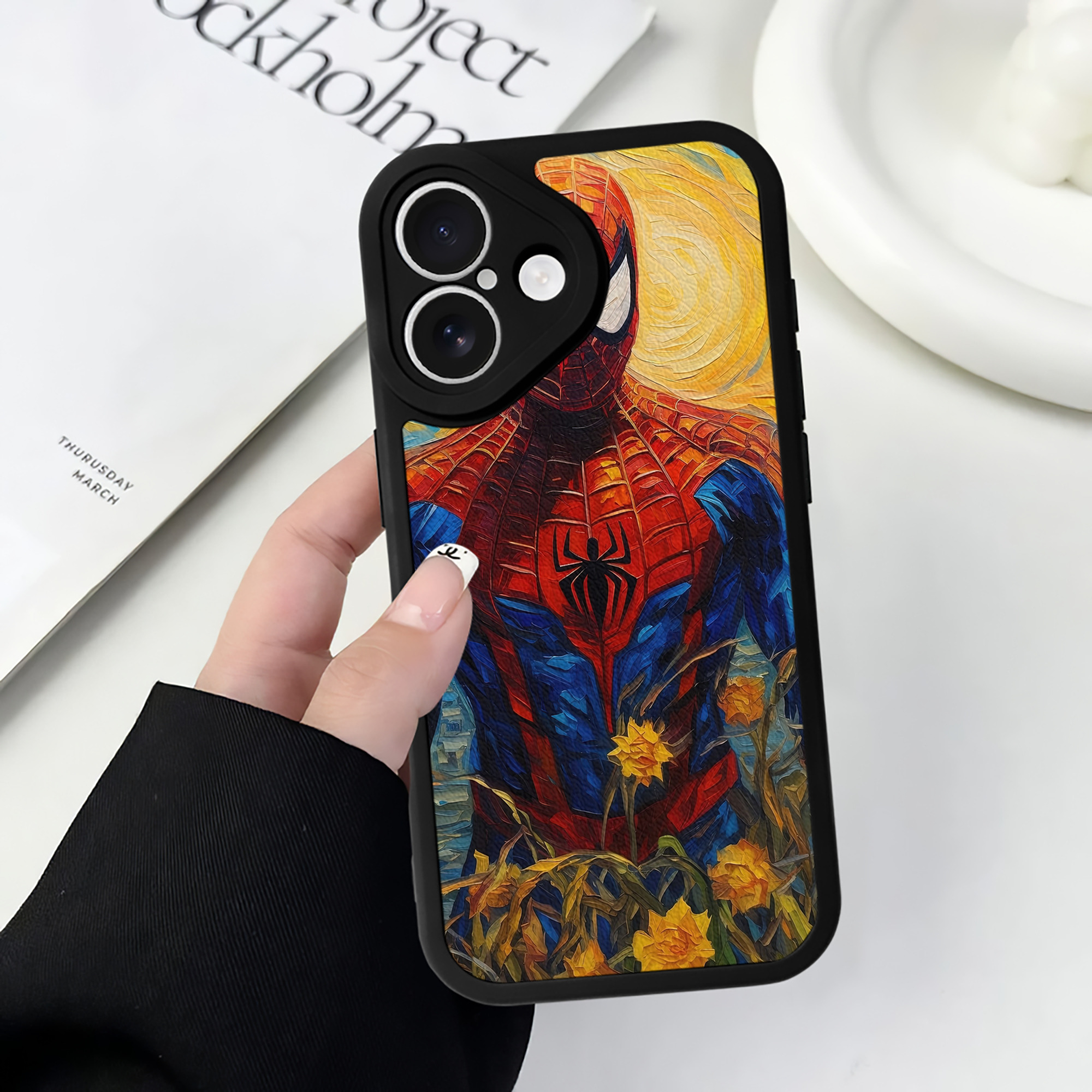 （画像用） Spider Man スパイダーマン 【iPhone 16シリーズ対応】シリコンスマホケース（レザー調） 材質：シリコン